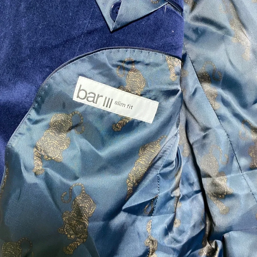 bar III Mens Slim Fit Velvet Blazer Jacket Blue Tiger‎ Print Lined 40R Holiday
